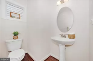 11117 Potomac Oaks Dr, Rockville, MD 20850 - Photo 38