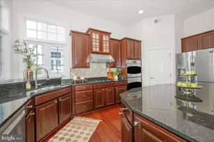 11117 Potomac Oaks Dr, Rockville, MD 20850 - Photo 32