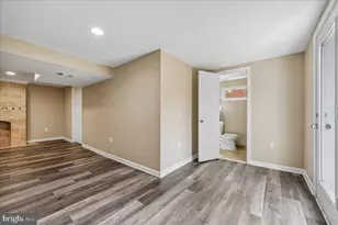 11310 Ashley Dr, North Bethesda, MD 20852 - Photo 22