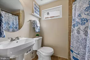 11310 Ashley Dr, North Bethesda, MD 20852 - Photo 24