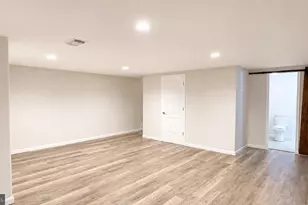 9305 Bathgate Ct, Gaithersburg, MD 20886 - Photo 16