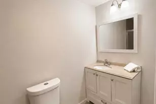 9305 Bathgate Ct, Gaithersburg, MD 20886 - Photo 16