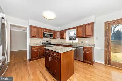 15701 Jones Lane, Gaithersburg, MD 20878 - Photo 8