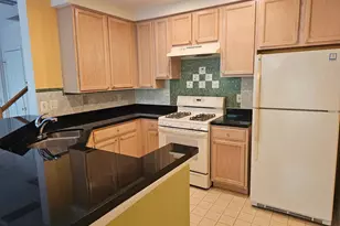 343 Fallsgrove Dr, Rockville, MD 20850 - Photo 4