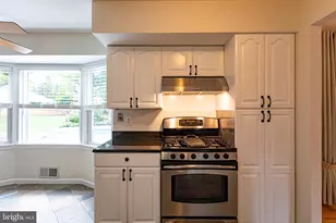 14912 Emory Ln, Rockville, MD 20853 - Photo 14