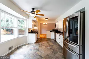 14912 Emory Ln, Rockville, MD 20853 - Photo 16