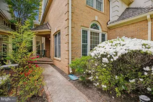 7940 Turncrest Dr, Potomac, MD 20854 - Photo 2