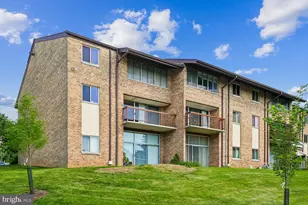 9926 Walker House Rd, Gaithersburg, MD 20886 - Photo 1
