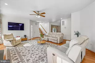 10610 Outpost Dr, North Potomac, MD 20878 - Photo 12