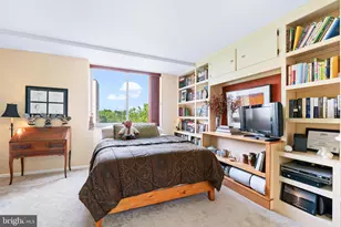 10401 Grosvenor Pl, Rockville, MD 20852 - Photo 14