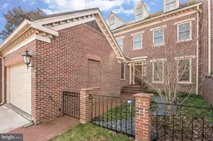 7802 Hidden Meadow Terrace, Potomac, MD 20854 - Photo 4