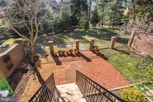 7802 Hidden Meadow Terrace, Potomac, MD 20854 - Photo 6
