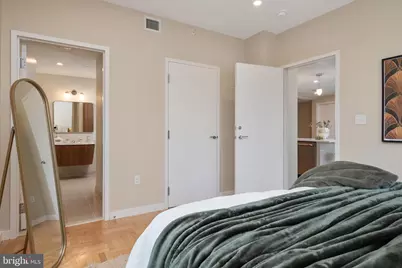 10339 Old Georgetown Road #516, Bethesda, MD 20814 - Photo 12