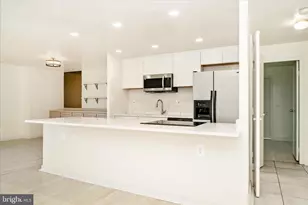 9701 Fields Rd, Gaithersburg, MD 20878 - Photo 10