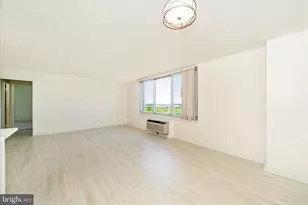 9701 Fields Rd, Gaithersburg, MD 20878 - Photo 8