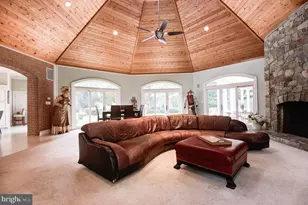 11501 Skipwith Ln, Potomac, MD 20854 - Photo 34