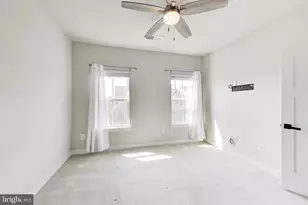 140 Limpkin Ave, Clarksburg, MD 20871 - Photo 32
