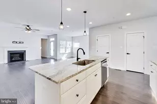 140 Limpkin Ave, Clarksburg, MD 20871 - Photo 14