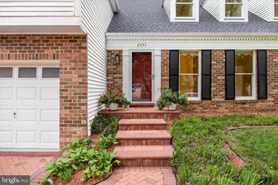 2433 Henslowe Drive, Rockville, MD 20854 - Photo 2