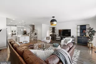17812 Thomas Village Ln, Sandy Spring, MD 20860 - Photo 10