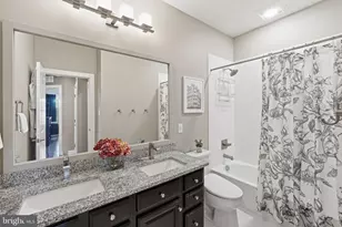 17812 Thomas Village Ln, Sandy Spring, MD 20860 - Photo 26