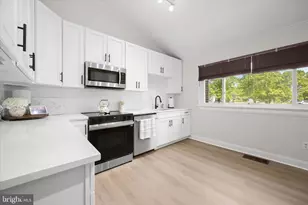 17701 Millcrest Dr, Derwood, MD 20855 - Photo 18