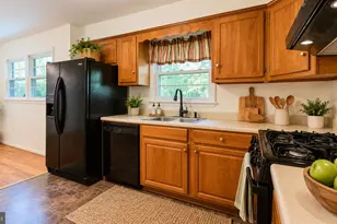 13201 Beaver Terrace, Rockville, MD 20853 - Photo 8