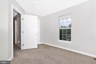 18500 Center Crest Ct, Olney, MD 20832 - Photo 32
