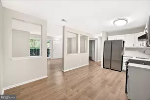 5700 Brewer House Cir, Rockville, MD 20852 - Photo 8