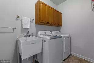 11849 Peppervine Dr, Clarksburg, MD 20871 - Photo 32