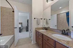 11849 Peppervine Dr, Clarksburg, MD 20871 - Photo 30