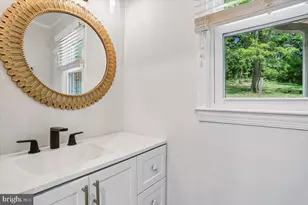 9707 Stoneybrook Dr, Kensington, MD 20895 - Photo 8