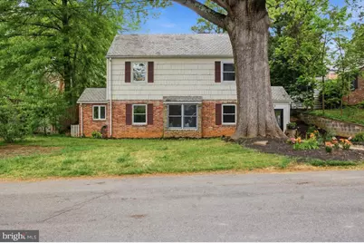 1613 N Springwood Drive N, Silver Spring, MD 20910 - Photo 2