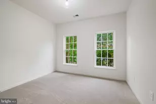 845 Lake Varuna Dr, Gaithersburg, MD 20878 - Photo 32