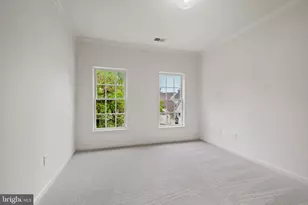845 Lake Varuna Dr, Gaithersburg, MD 20878 - Photo 24