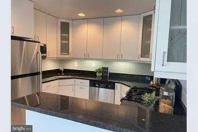 4800 Chevy Chase Drive #508, Chevy Chase, MD 20815 - Photo 24