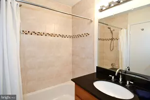 35 County Ct, Gaithersburg, MD 20878 - Photo 24