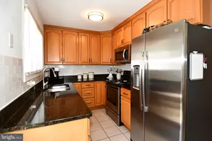 35 County Ct, Gaithersburg, MD 20878 - Photo 10