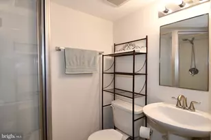 35 County Ct, Gaithersburg, MD 20878 - Photo 28
