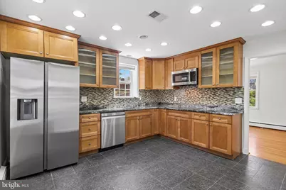 400 Southwest Drive, Silver Spring, MD 20901 - Photo 20