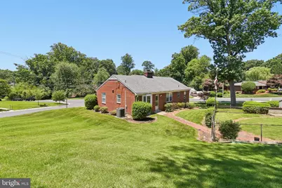 400 Southwest Drive, Silver Spring, MD 20901 - Photo 44