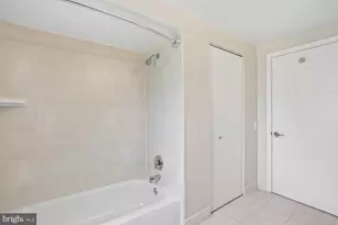 9305 Orchard Brook Dr, Potomac, MD 20854 - Photo 54