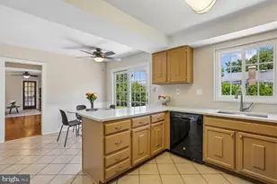 9305 Orchard Brook Dr, Potomac, MD 20854 - Photo 30