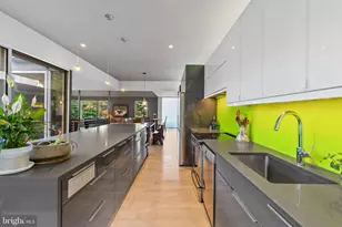 7005 W Greenvale Parkway W, Chevy Chase, MD 20815 - Photo 18