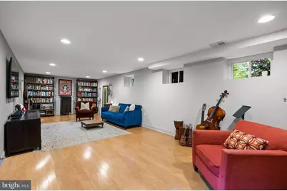 7005 W Greenvale Parkway W, Chevy Chase, MD 20815 - Photo 46