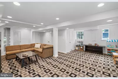 7301 Summit Avenue, Chevy Chase, MD 20815 - Photo 24