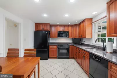 1106 Pipestem Place, Potomac, MD 20854 - Photo 10