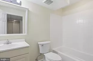 9258 Broadwater Dr, Gaithersburg, MD 20879 - Photo 24