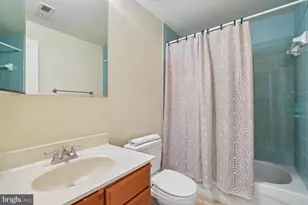 7529 Bradley Blvd, Bethesda, MD 20817 - Photo 18
