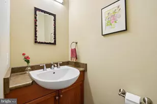 7529 Bradley Blvd, Bethesda, MD 20817 - Photo 4